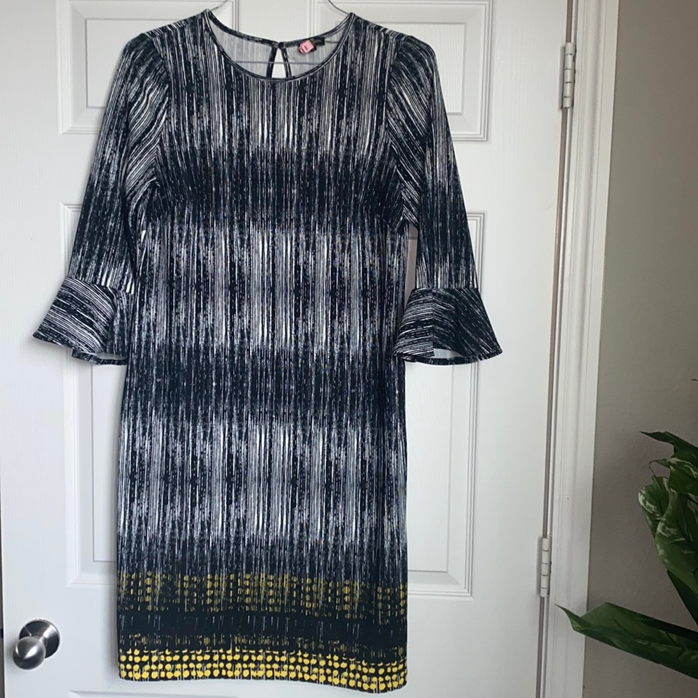 🎉(2 for$32)🎊BEAUTIFUL PHASE7 NEW YORK, SIZE 12, BL/WH AND YELLOW ABSTRACT👗